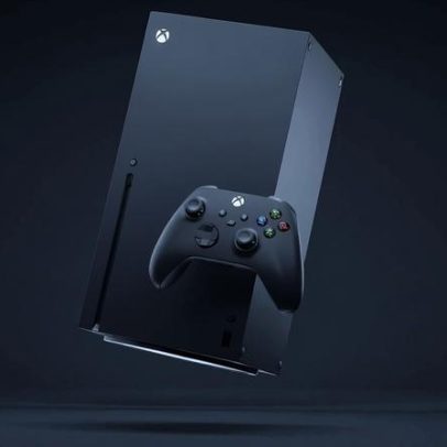 Xbox Series X em promoção de fim de ano após Black Friday; com controle sem fio