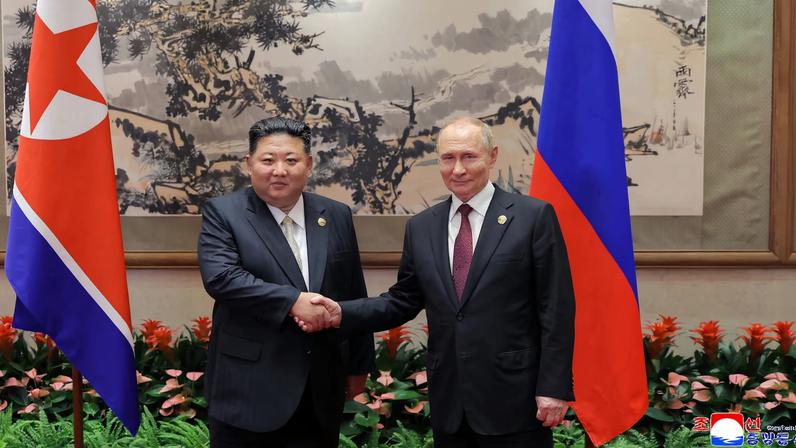 Putin envia mensagem a Kim Jong-un para celebrar Ano Novo, diz KCNA