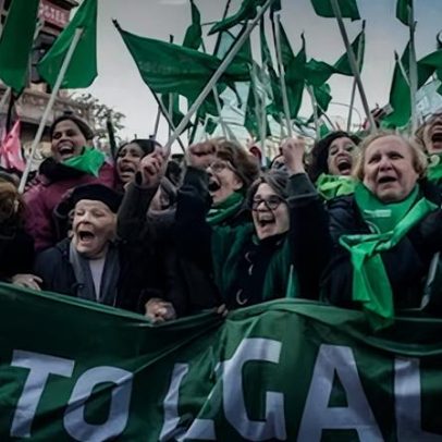 Cinco anos de aborto legal na Argentina enfrentam ataques de Milei