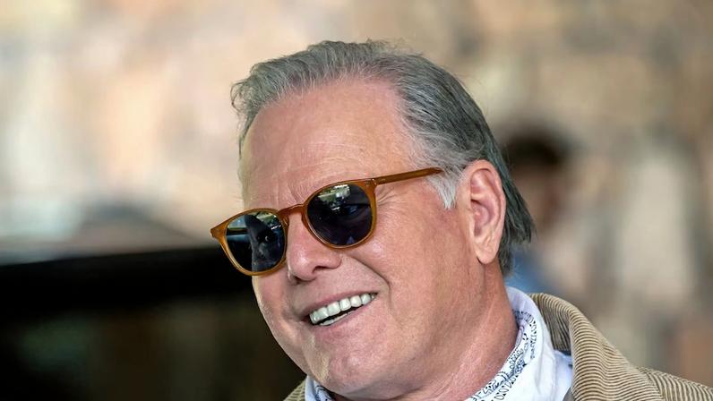 CEO da Warner pode se tornar bilionário com a venda de US$ 72 bi para a Netflix | David Zaslav, CEO da Warner: no início do ano, executivo garantiu novas opções avaliadas em mais de US$ 400 milhões com base no preço da aquisição pela Netflix. (Foto: David Paul Morris/Bloomberg)