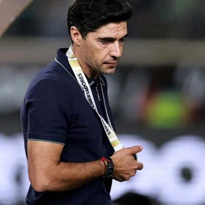 Abel põe cargo à disposição no Palmeiras após ano em branco