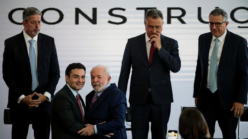 Lula durante a cerimônia de posse do ministro do Turismo, Celso Sabino, no Palácio Planalto, em Brasília - 3 de agosto de 2023. — Foto: WILTON JUNIOR/ESTADÃO CONTEÚDO