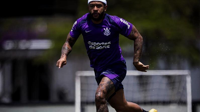 Memphis deve voltar a figurar no time titular (Foto: Rodrigo Coca/Ag.Corinthians)