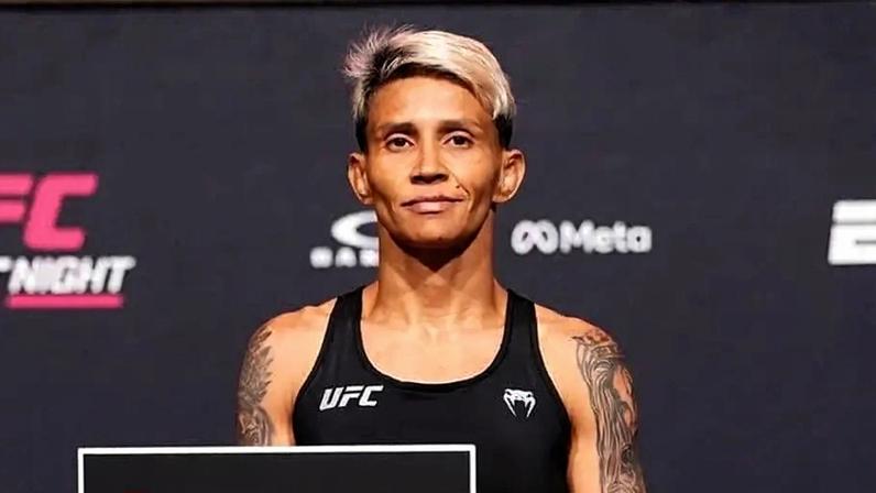 Amanda Lemos está fora do UFC deste sábado (Foto: Reprodução Instagram UFC Brasil)