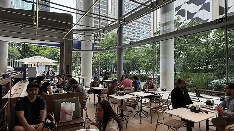 Ambiente do novo Le Jazz Café, na Av. Paulista
