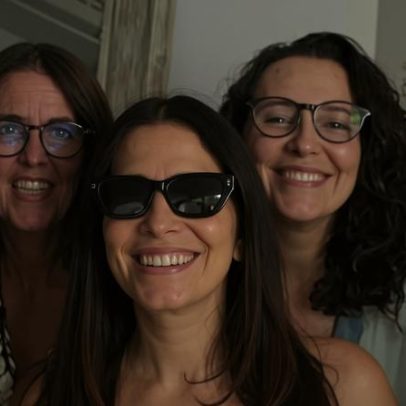 Ana Beatriz Nogueira celebra encontro com amigas, chamando de família