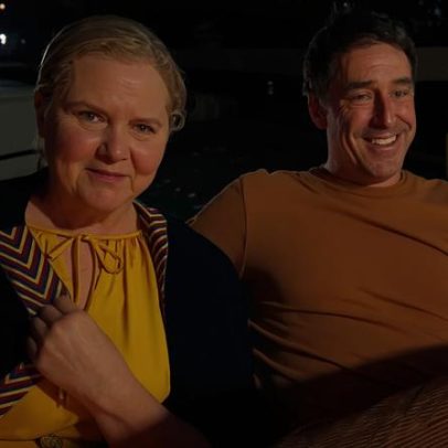 Amy Schumer atualiza casamento com Chris Fischer; rumores de divórcio