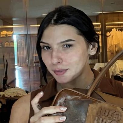 Ana Castela mostra bolsa de R$ 30 mil e faz enquete com fãs