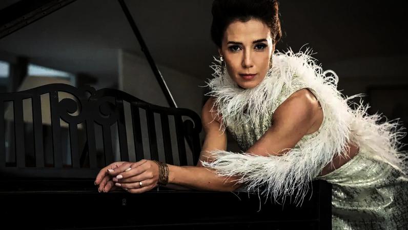 Marjorie Estiano revela compromisso que a tirará da série