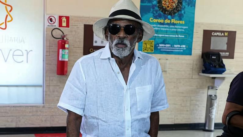 Antônio Pitanga e figuras do Carnaval se despedem de Haroldo Costa