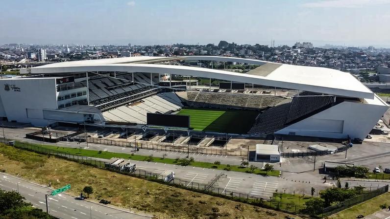 Corinthians oferece naming rights para quitar dívida de estádio com a Caixa