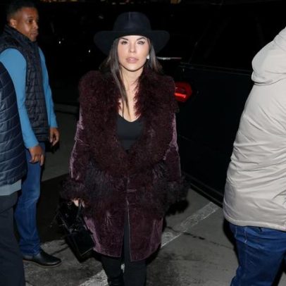 Lauren Sánchez é vista em Aspen com Dior vintage e bolsa Hermès de US$50 mil