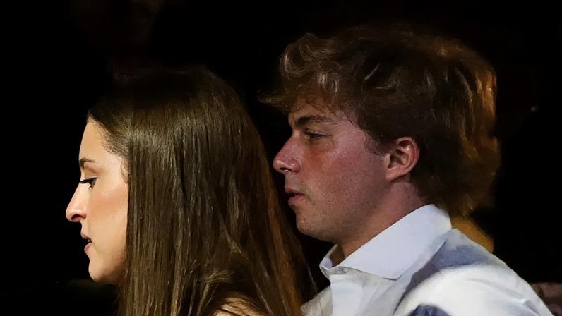 Nova namorada de Benício Huck, Luiza Burlamaqui, é filha da influencer Juliana Lenz