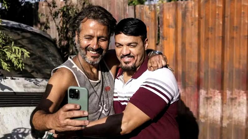 Marcos Palmeira e Belo nos bastidores da novela 'Três Graças' — Foto: Fabiano Battaglin/TV Globo