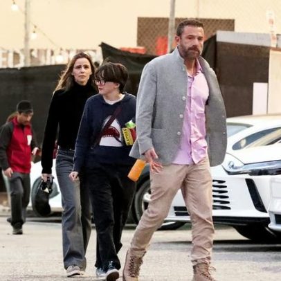 Ben Affleck e Jennifer Garner em passeio de Broadway com Seraphina