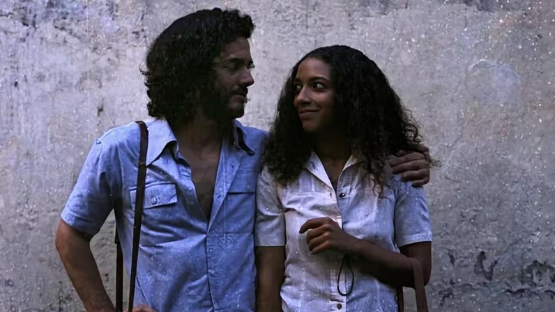 Alice Carvalho brinca sobre Wagner Moura sem redes sociais após Globo de Ouro