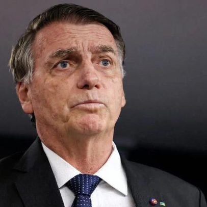 Bolsonaro deixa a PF e é internado para cirurgia