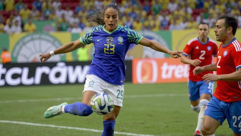 Brasília (DF), 02/07/2023 - Gabi Nunes durante jogo amistoso entre as seleções de Brasil e Chile. Foto: Marcelo Camargo/Agência Brasil