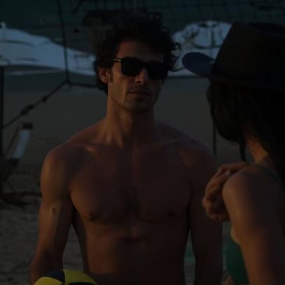 Shawn Mendes manda beijo para Bruna Marquezine durante jogo de vôlei