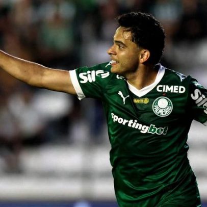 Palmeiras anuncia punição a atacante por participar de torneio durante as férias