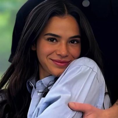 Bruna Marquezine aposta em cabelo longo com leveza para 2026