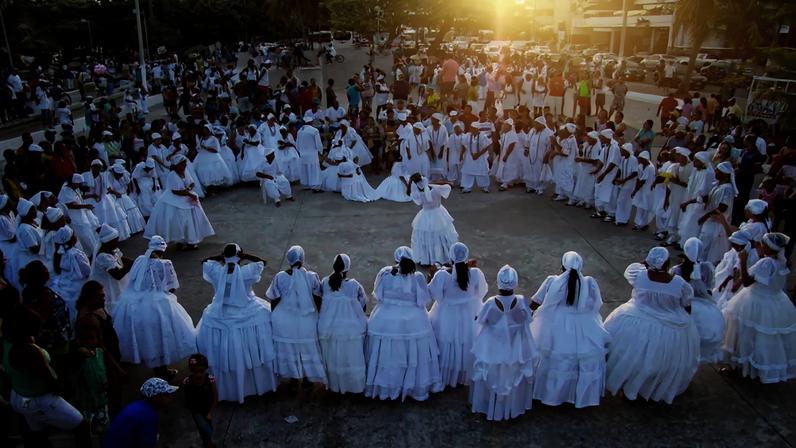 O candomblé permitiu aos negros reconstituir os laços familiares