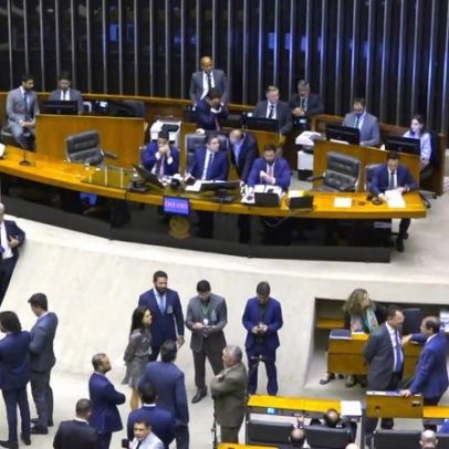 Câmara aprova texto-base com regras para comitê da reforma tributária
