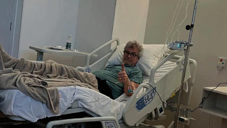 Carlinhos de Jesus atualiza sobre tratamento de doença autoimune que o deixou sem andar