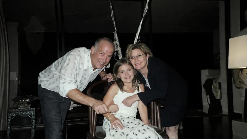 Billie Lourd presta tributo comovente à mãe Carrie Fisher