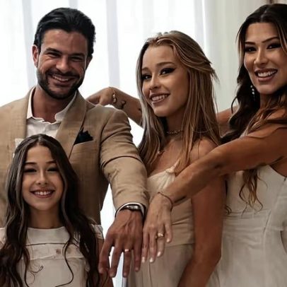 Renata Muller mostra álbum de casamento e relembra cicatrizes