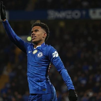 Maresca explica ausência de Estêvão na derrota do Chelsea pela Champions