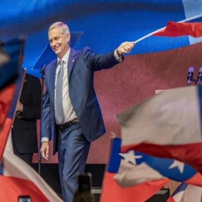 Evangélicos celebram vitória de Kast no Chile