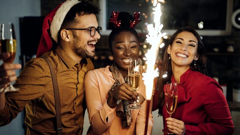 Festa de confraternização de fim de ano com consumo de álcool.