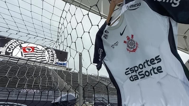 Camisa do Corinthians na Neo Química Arena