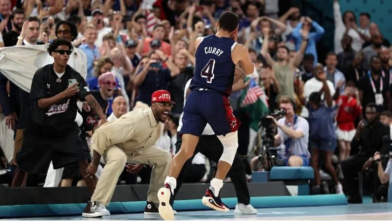 Curry pode achar que é maior que LeBron James, diz Carmelo Anthony