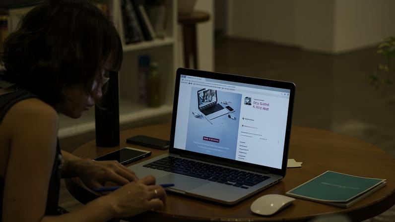 Os cursos estão disponíveis nos canais do YouTube