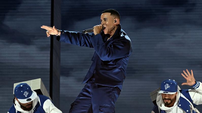Daddy Yankee abre 2026 ao vivo de Porto Rico no New Year’s Rockin’ Eve