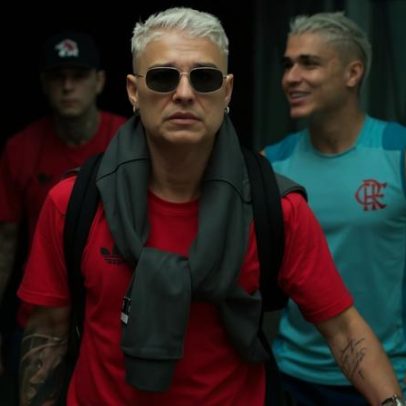 Web repercute novo cabelo de Luiz Araújo em dia de jogo pelo Flamengo