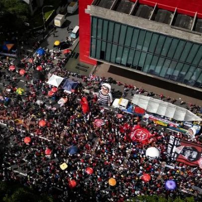 Deputado petista afirma que público em ato contra dosimetria não era militante
