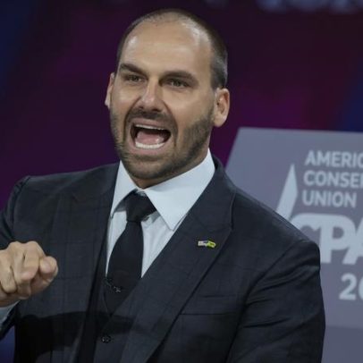 Passaporte diplomático de Eduardo Bolsonaro é anulado