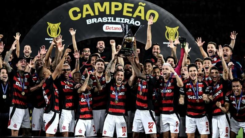 Flamengo conquistou título brasileiro após vencer o Ceará (Foto: André Mourão / Lance!)