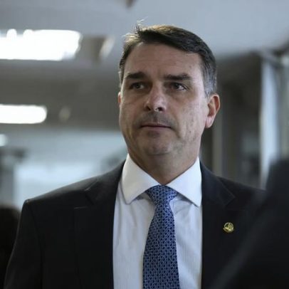 Flávio Bolsonaro critica PL da dosimetria como horroroso e elogia sacrifício