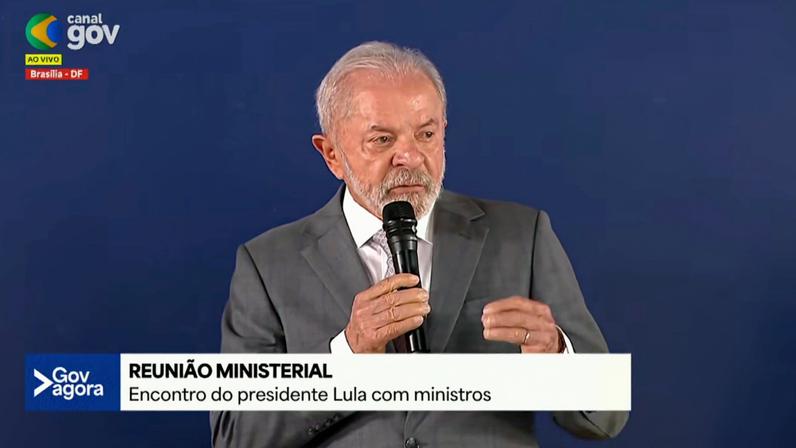 Lula cobra ministros por divulgação dos resultados do governo