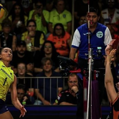 Gabi Guimarães avança à final do Mundial com apoio da mãe