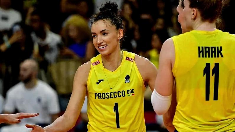 Gabi Guimarães durante partida no Mundial de vôlei (Foto: Deco Pires)