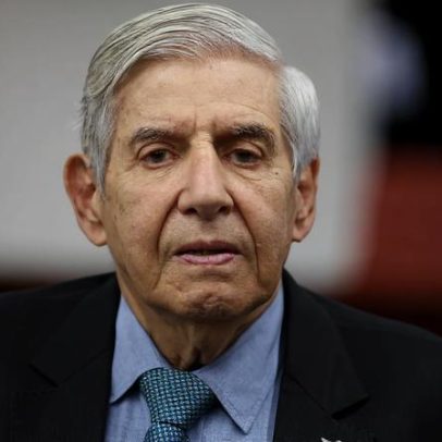 General Heleno, símbolo do Exército, cumpre prisão domiciliar