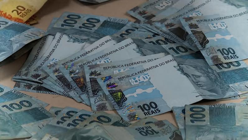 Arrecadação bateu recorde em novembro e no acumulado do ano — Foto: Jornal Nacional/ Reprodução