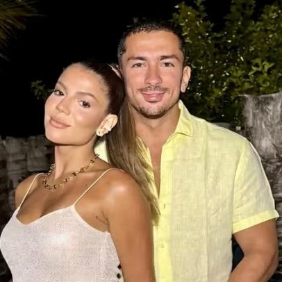 Hariany posou em clima romântico com Renan Machado, irmão de Anitta