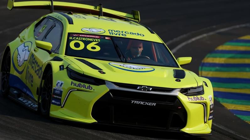 Acidente na corrida Sprint em Interlagos impediu participação de Helio Castroneves na prova de domingo (Foto: Carsten Horst)