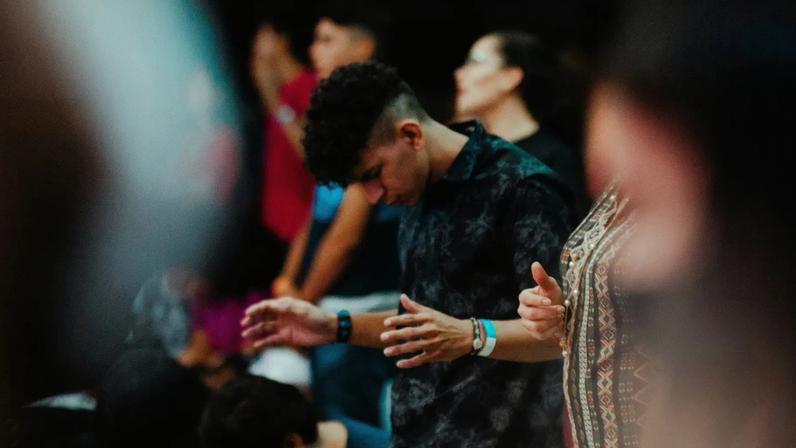 A Hispanic congregation at church.